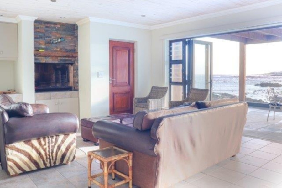 To Let 3 Bedroom Property for Rent in Onrus Western Cape